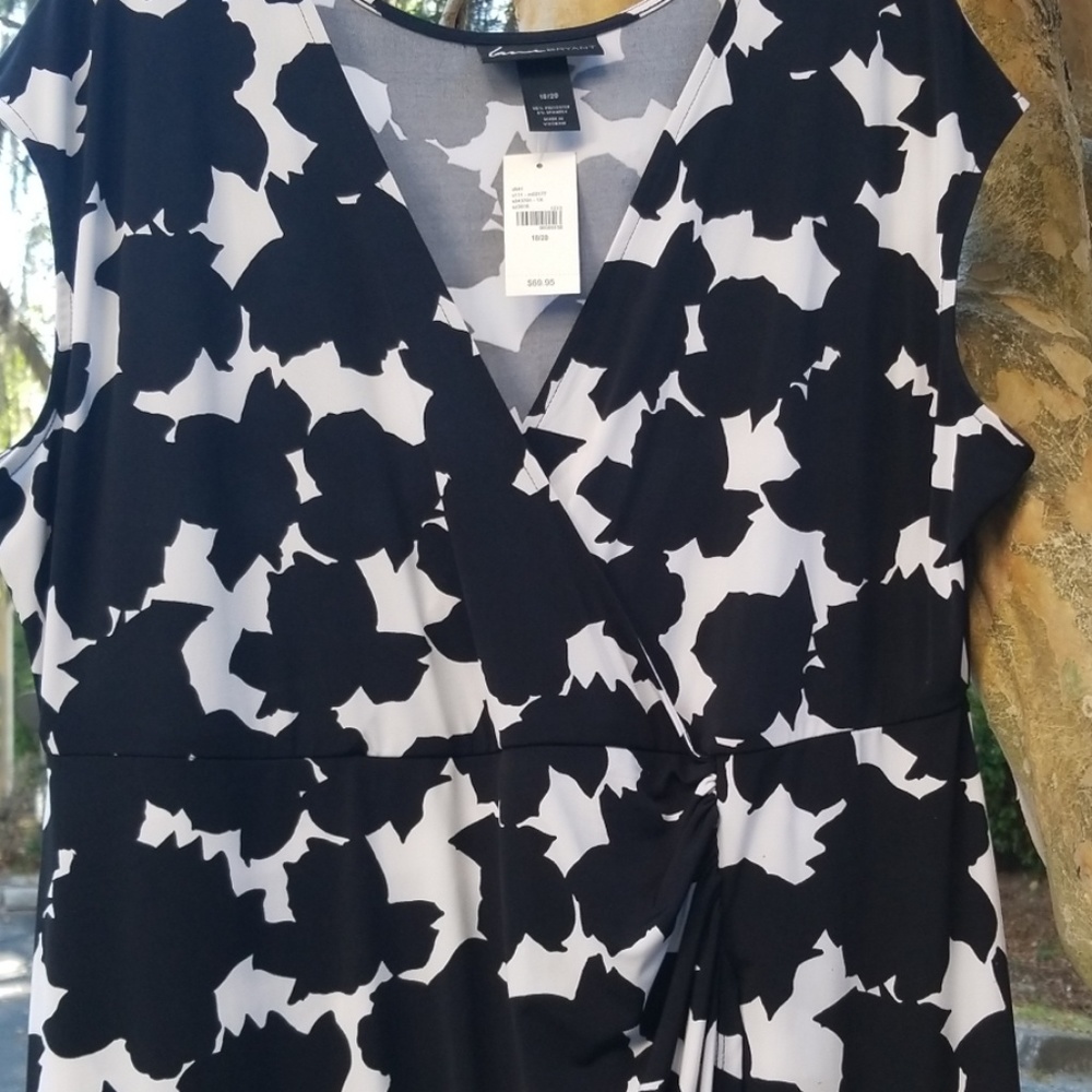 Lane Bryant Floral Black/White Wrap dress 18/20 - Picture 3 of 5